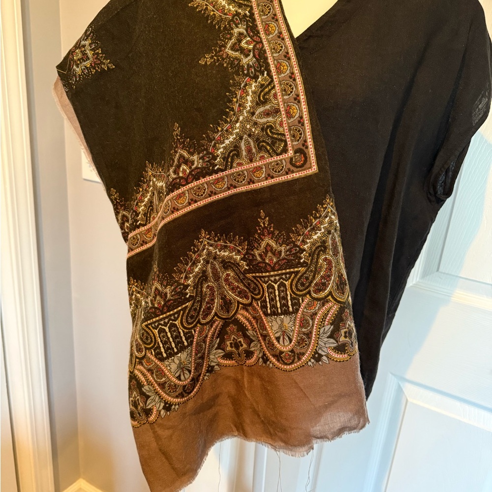 Paisley Patterned Scarf - Picture 2 of 4